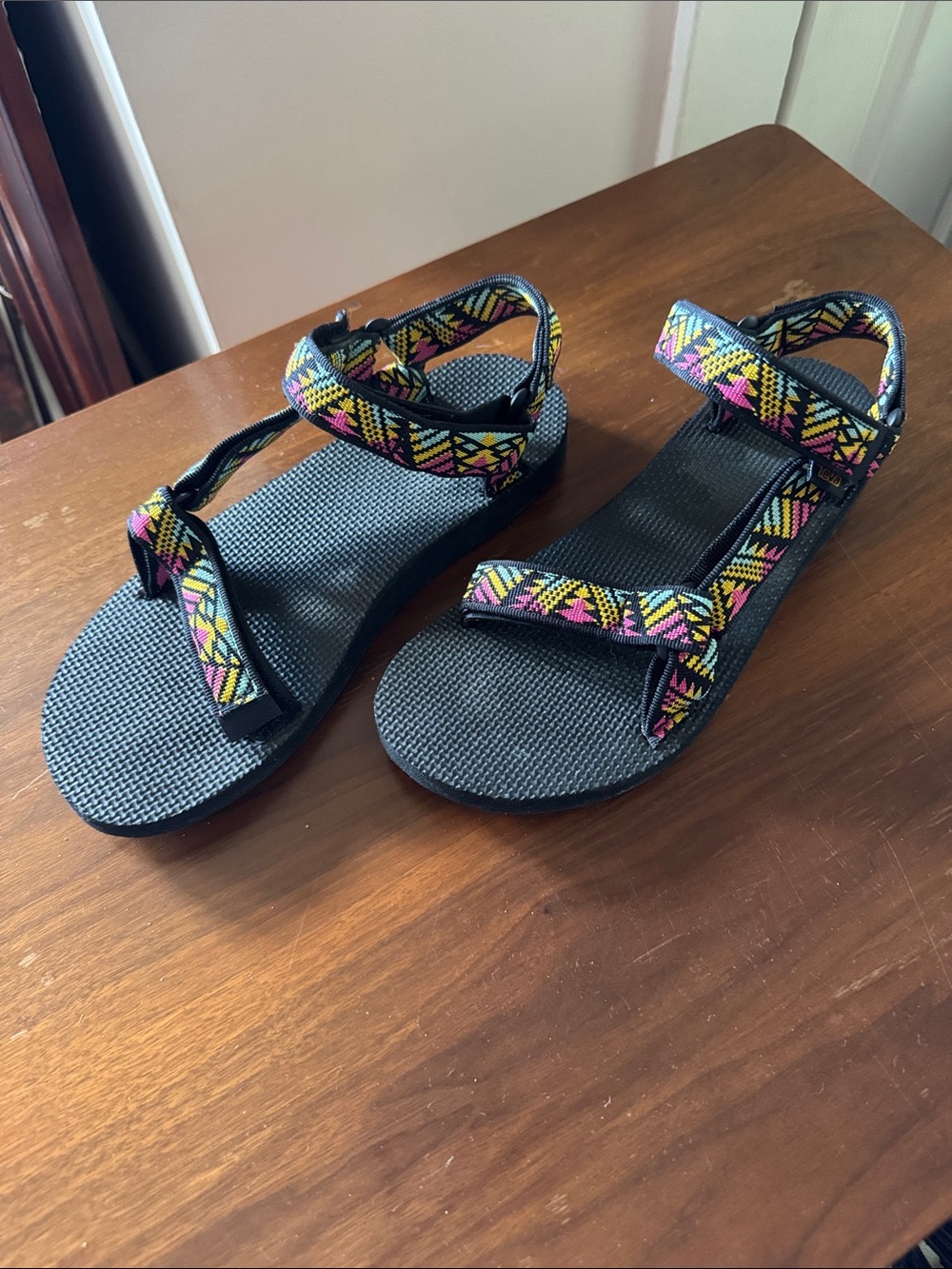 Teva sandals size 9
